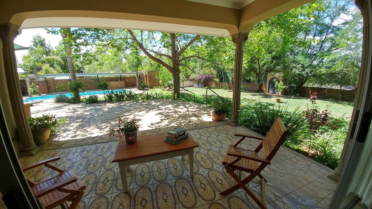 Rosa B&B Oudtshoorn Extérieur photo